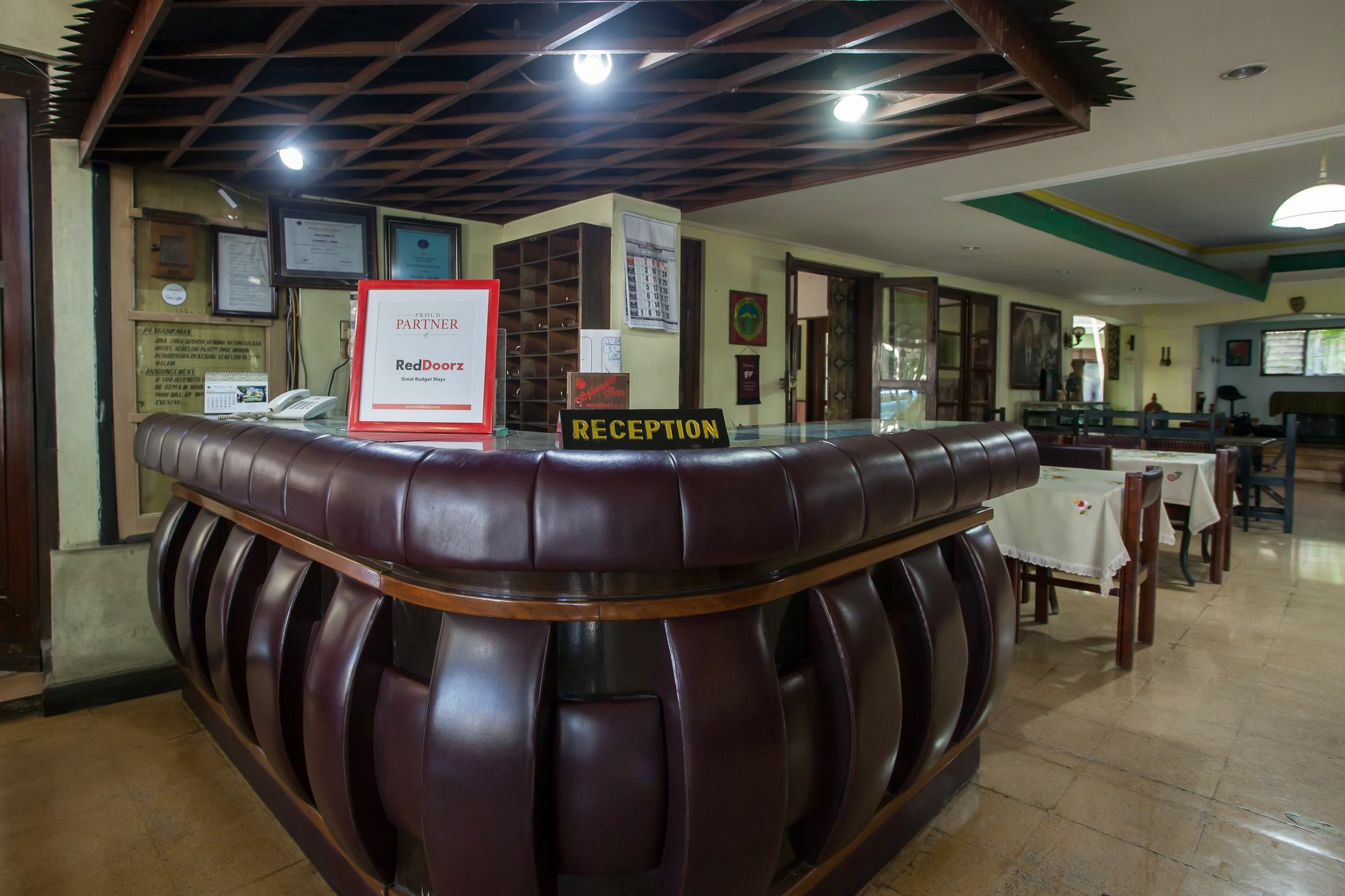 Reddoorz Near Balai Kota Malang Hotel Exterior photo